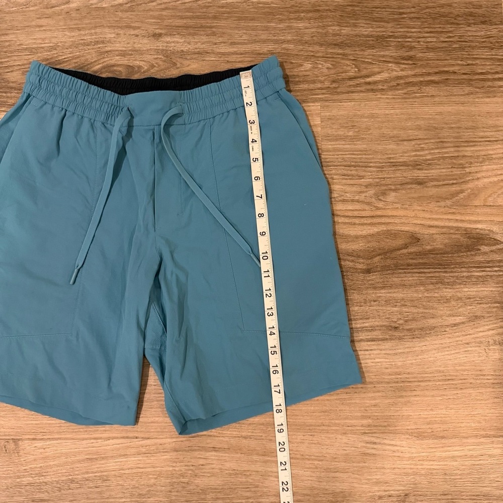 Lululemon‎ Bowline Short 8" *Stretch RipstopCrest Blue Medium - Picture 3 of 8